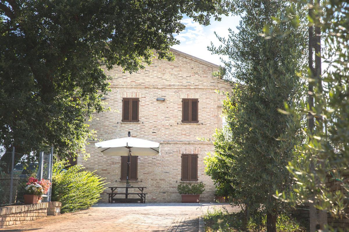Bed And Breakfast Aratro & Rosmarino Civitanova Marche Luaran gambar
